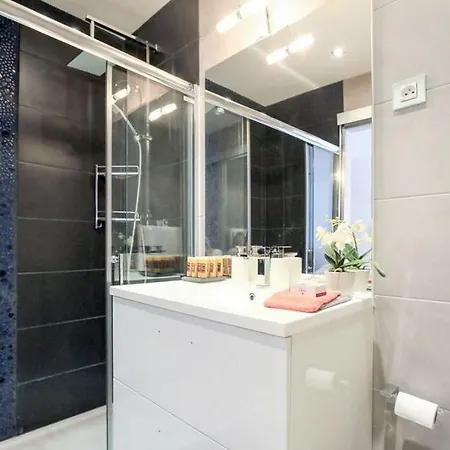 Le Minerve * カンヌ